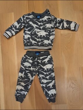Andy & Evan Gray and White Dinosaur Sweatshirt & Jogger Set